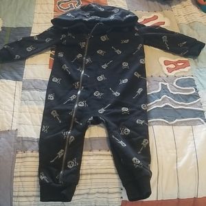 Baby body suit 9/12 months